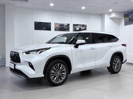 Toyota Highlander IV (XU70)