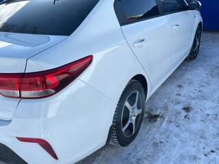 2018 Kia Rio IV, белый, 1350000 рублей, вид 3