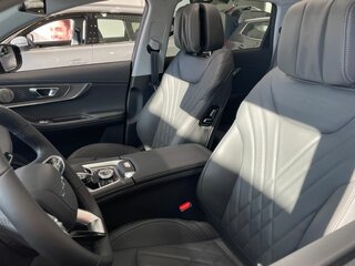 2024 Chery Tiggo 8 Pro Max I Рестайлинг, белый, 2440000 рублей, вид 3