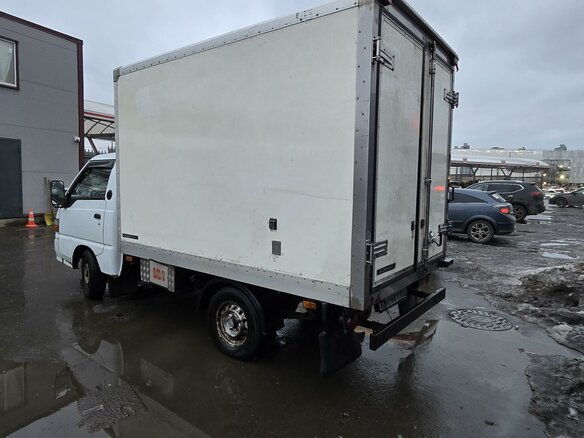 2006 Hyundai Porter, белый, 450000 рублей - вид 2