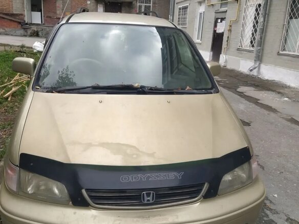 1999 Honda Odyssey I, серый, 350000 рублей
