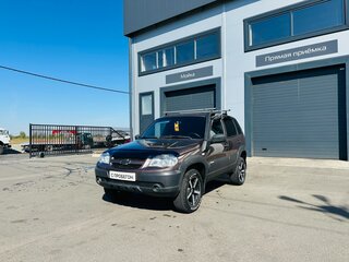 2017 Chevrolet Niva I Рестайлинг, коричневый, 819000 рублей, вид 2