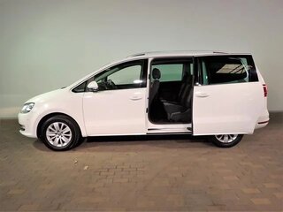 2014 Volkswagen Sharan II, белый, 990000 рублей, вид 3