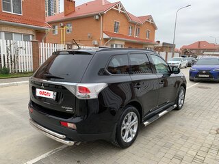 2012 Mitsubishi Outlander III, чёрный, 1550000 рублей, вид 4