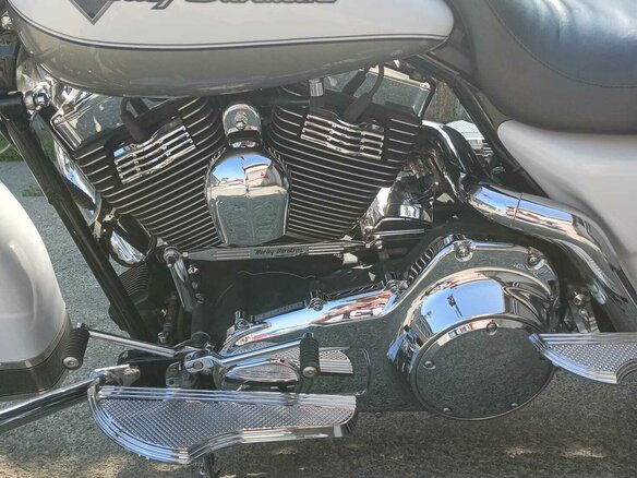 2008 Harley-Davidson Road King, белый, 1100000 рублей - вид 18
