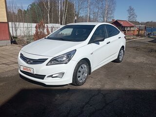 2015 Hyundai Solaris I Рестайлинг, белый, 650000 рублей, вид 1