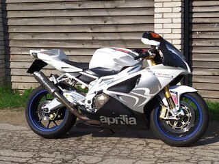 Aprilia RSV1000 R