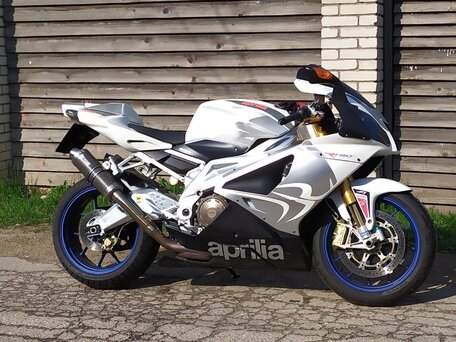 2009 Aprilia RSV1000 R, белый, 690000 рублей, вид 1