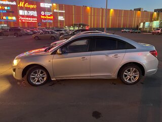 2013 Chevrolet Cruze I Рестайлинг, серебристый, 600000 рублей, вид 5
