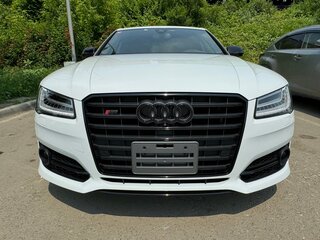 2017 Audi S8 III (D4) Рестайлинг, белый, 10800000 рублей, вид 2