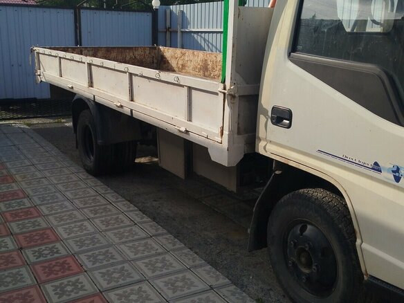 2007 JMC 1032, белый, 700000 рублей