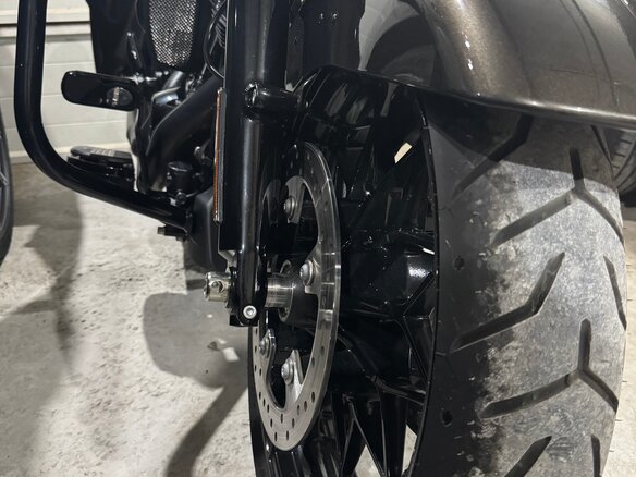 2020 Harley-Davidson Road Glide Special, коричневый, 3000000 рублей - вид 13