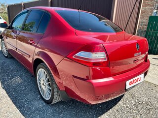 2008 Renault Megane II Рестайлинг, красный, 530000 рублей, вид 2