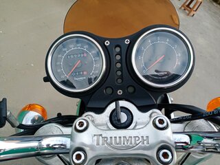 2003 Triumph Thunderbird 900, серый, 500000 рублей, вид 4