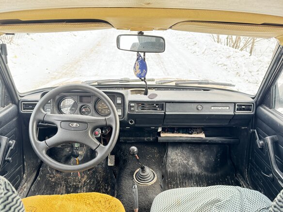 1995 Lada (ВАЗ) 2104 5-speed, бежевый, 100000 рублей - вид 15