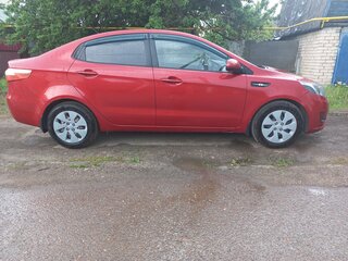 2014 Kia Rio III, красный, 800000 рублей, вид 2