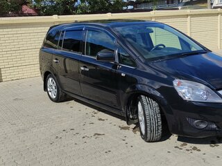 2011 Opel Zafira B Рестайлинг, чёрный, 999999 рублей, вид 2