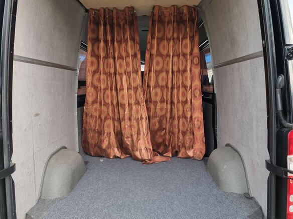 2011 Mercedes-Benz Sprinter, чёрный, 4500000 рублей - вид 8