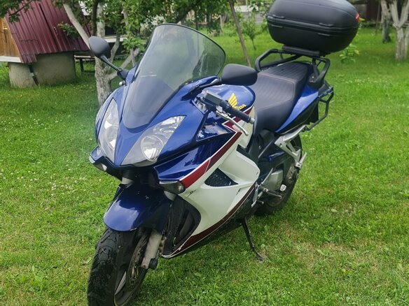 2006 Honda VFR 800, белый, 610000 рублей