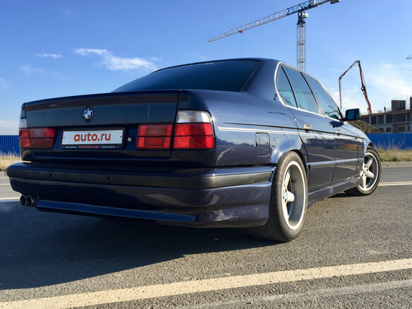 1993 BMW 5 серии 540i III (E34), синий - вид 3