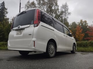 2015 Toyota Noah III (R80), белый, 1583000 рублей, вид 4