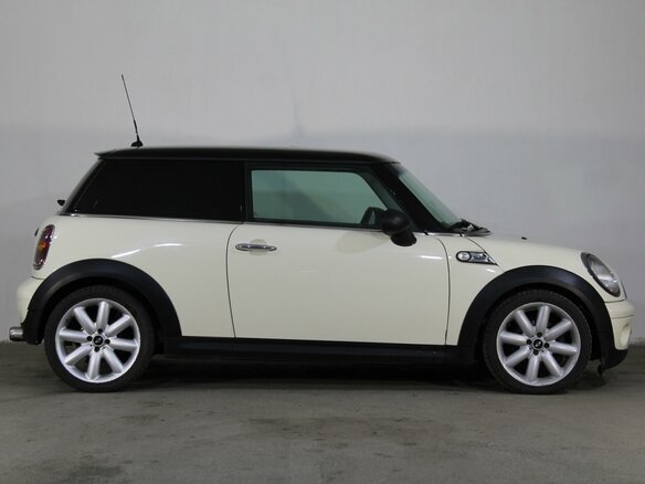 2009 Mini Hatch One II (R56), белый - вид 5