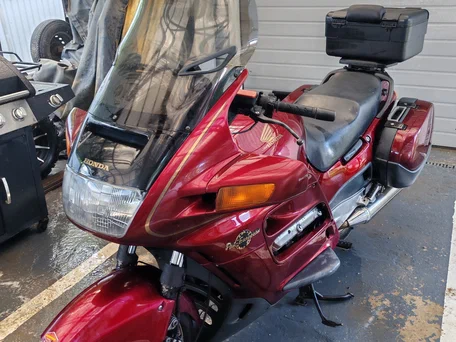 2000 Honda ST 1100, красный, 285000 рублей, вид 2