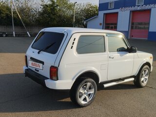 2014 Lada (ВАЗ) 2121 (4x4) Urban I Рестайлинг, белый, 500000 рублей, вид 4
