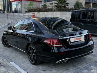 2017 Mercedes-Benz E-Класс 400 V (W213, S213, C238), чёрный, 3400000 рублей, вид 4