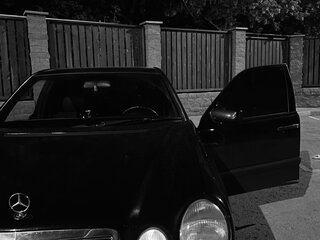 1999 Mercedes-Benz E-Класс 240 II (W210, S210), чёрный, 360000 рублей, вид 2