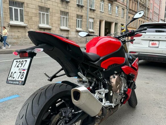 2022 BMW S 1000 R, красный, 2000000 рублей - вид 5