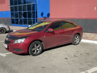 2011 Chevrolet Cruze I, красный, 700000 рублей, вид 3