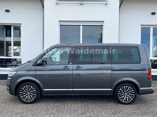 2022 Volkswagen Multivan T6 Рестайлинг, серый, 6800000 рублей, вид 3