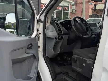 2018 Ford Transit, белый, 2250000 рублей, вид 3