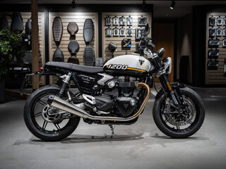 2026 Triumph Speed Twin, белый, 2170000 рублей, вид 5