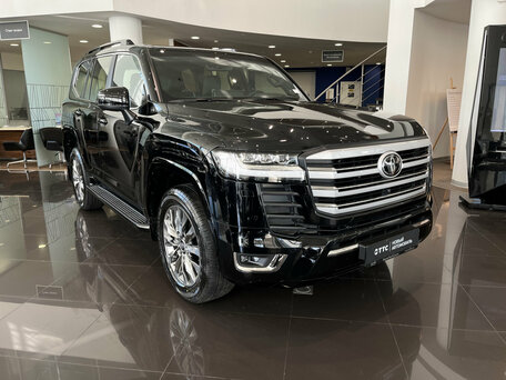 2025 Toyota Land Cruiser 300 Series, чёрный, 15390000 рублей, вид 3