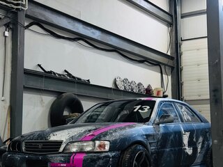 1998 Toyota Chaser VI (X100), белый, 1100000 рублей, вид 1