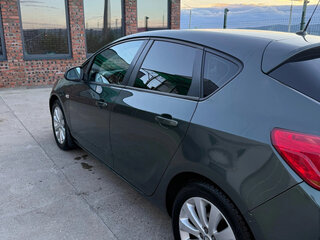 2010 Opel Astra J, зелёный, 600000 рублей, вид 5