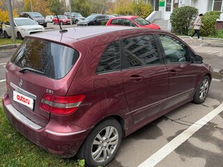 2008 Mercedes-Benz B-Класс 200 I (W245), красный, 440000 рублей, вид 3