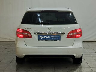 2013 Mercedes-Benz B-Класс 200 II (W246), белый, 670000 рублей, вид 5