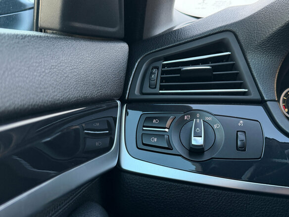2016 BMW 5 серии 528i xDrive VI (F10/F11/F07) Рестайлинг, белый, 2370000 рублей - вид 13