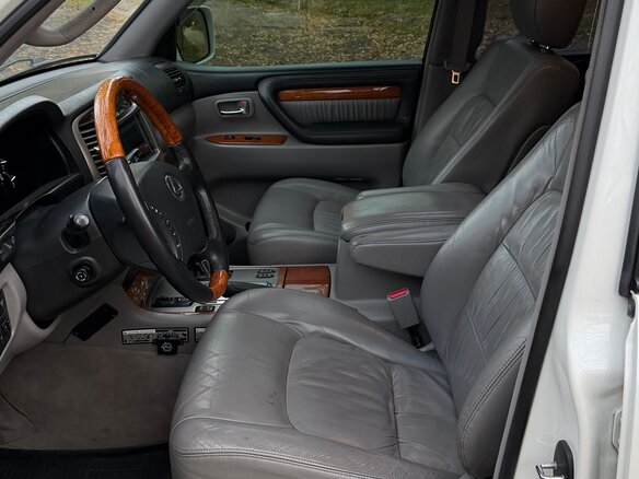 2004 Lexus LX 470 II Рестайлинг, белый, 2150000 рублей - вид 11