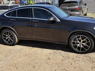 2020 Mercedes-Benz GLC Coupe 300 I (C253) Рестайлинг, чёрный, 4400000 рублей, вид 4