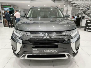 2021 Mitsubishi Outlander III Рестайлинг 3, серый, 2650000 рублей, вид 2