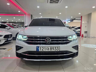 2022 Volkswagen Tiguan Allspace II Рестайлинг, белый, 2923000 рублей, вид 1