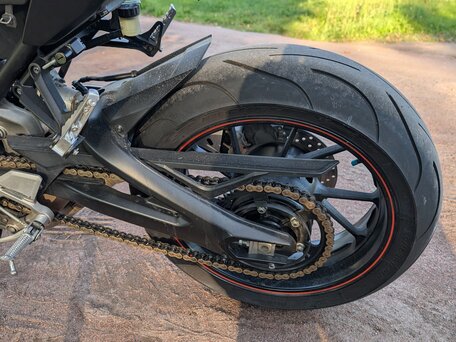 2015 Yamaha MT-09 (FZ-09), оранжевый, 740000 рублей, вид 2