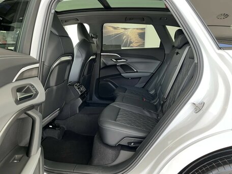 2026 Audi Q5 L III (GU), белый, 6590000 рублей, вид 3