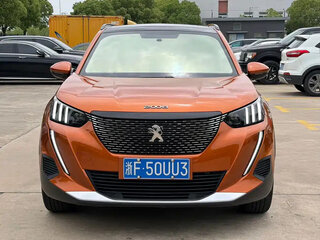 2022 Peugeot 2008 II, оранжевый, 1200000 рублей, вид 2