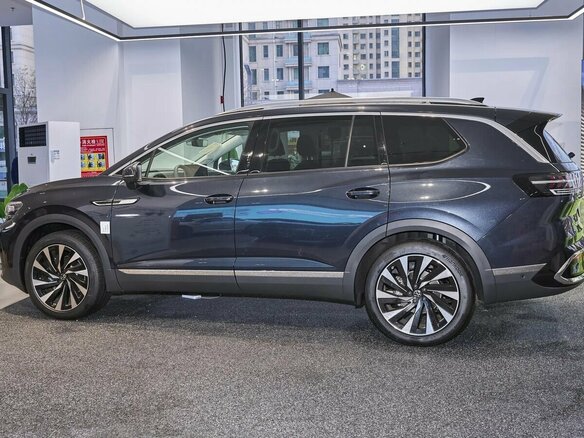 2026 Volkswagen Talagon I Рестайлинг, серый, 6260000 рублей - вид 3