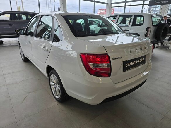 2026 Lada (ВАЗ) Granta I Рестайлинг, белый - вид 5